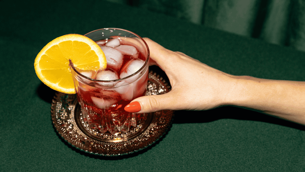 make a gibson cocktail