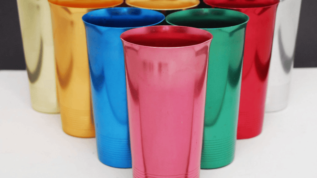 Assorted tumbler glasses Tumblers: Versatility and Durability
