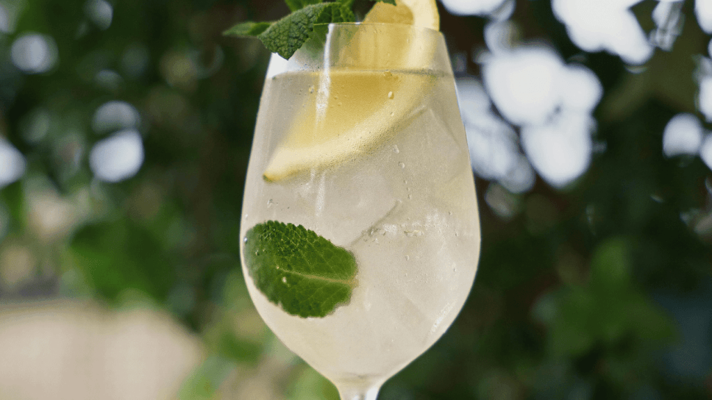 Mastering Easy Mixology at Home