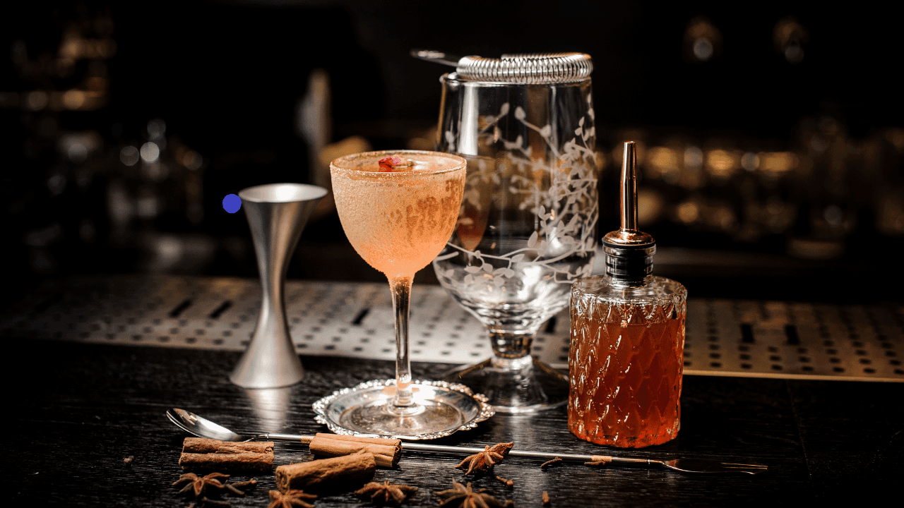 Unleash the Roaring 20s with Speakeasy Drinks 1 1920s Speakeasy Drinks