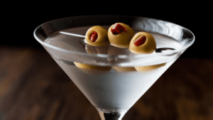 Classic Gin Martini Cocktail