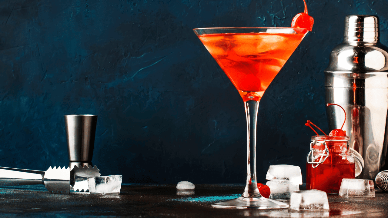Mastering Manhattan Cocktail Mixology Essentials 1 Manhattan Cocktail Mixology