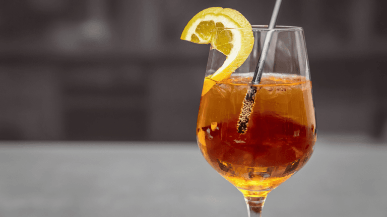 Top Alcoholic Drinks for Non-Drinkers Reviewed 1 Best Alcoholic Drinks for Non Drinkers
