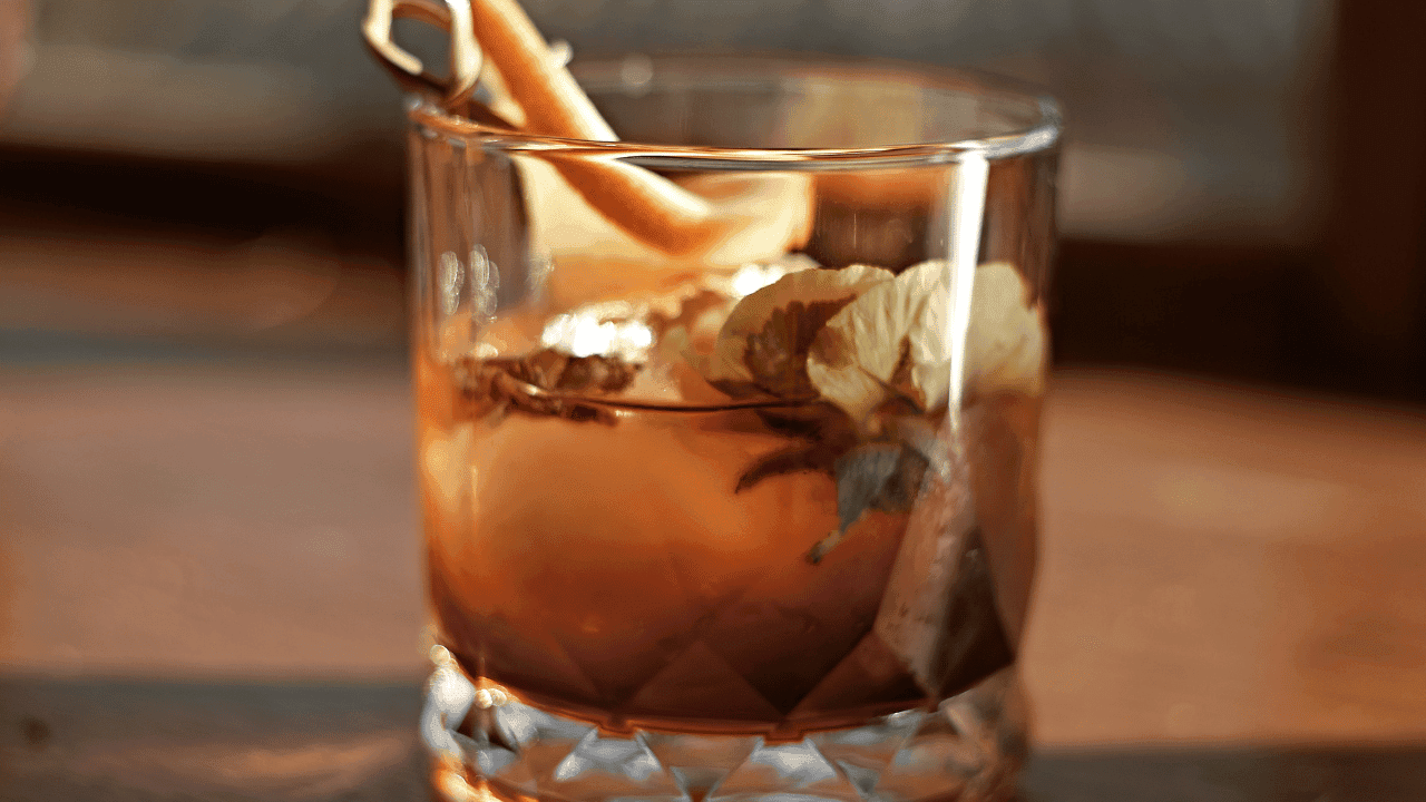 Pros and Cons of Scotch Cocktails A Balanced View 1 Pros and Cons of Scotch Cocktails