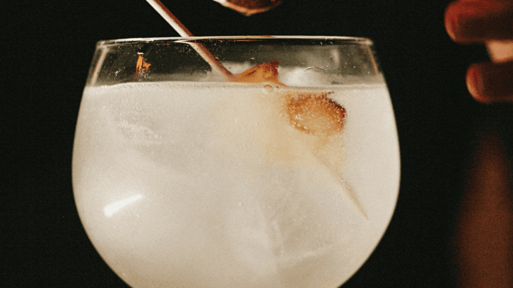 What Variations of the Gibson Cocktail Can You Try