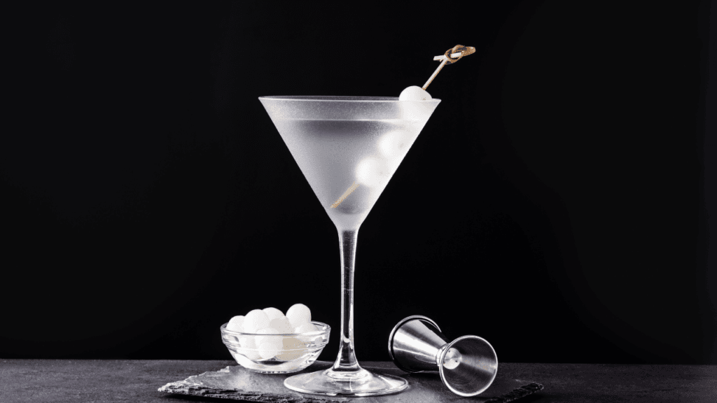 What is a Gibson Cocktail and How is it Different from a Classic Martini?
