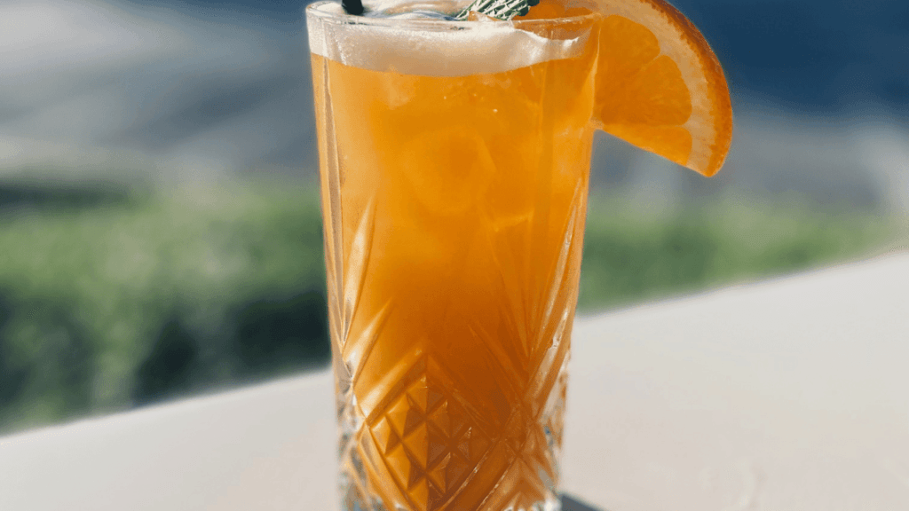 What Are the Different Types of Rum and Their Uses in Cocktails