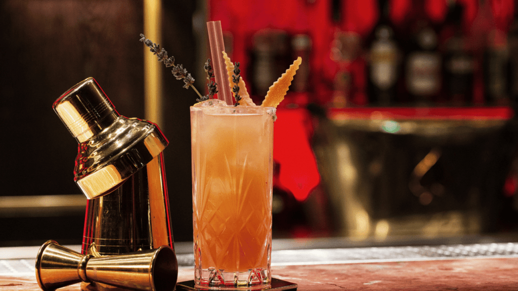 Hand Craft Cocktails Low- and No-Alcohol Craft: Trends for the Year